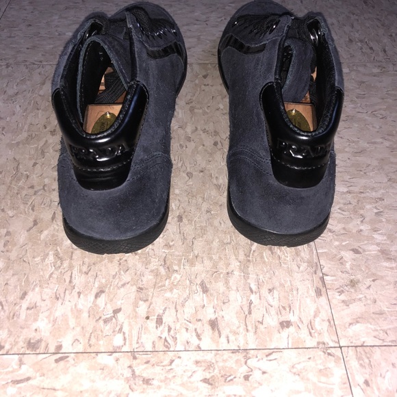 Suede Prada Sneakers in Excellent Condition - Picture 5 of 7